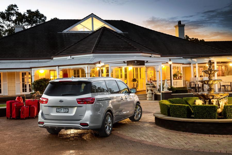  Kia Carnival Platinum (YP) 2018 года  (AU) (фото 12 из 12)